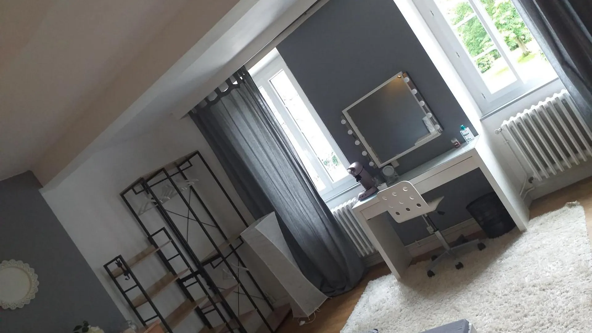 Séjour chez l'habitant Chez Celine et Philippe chambre Marie dans propriété de charme avec piscine Le Fossat